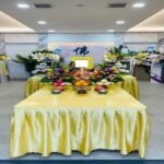Loyal-Funeral-Buddhist-Funeral-with-flower